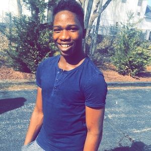 Meet your Posher, Larry